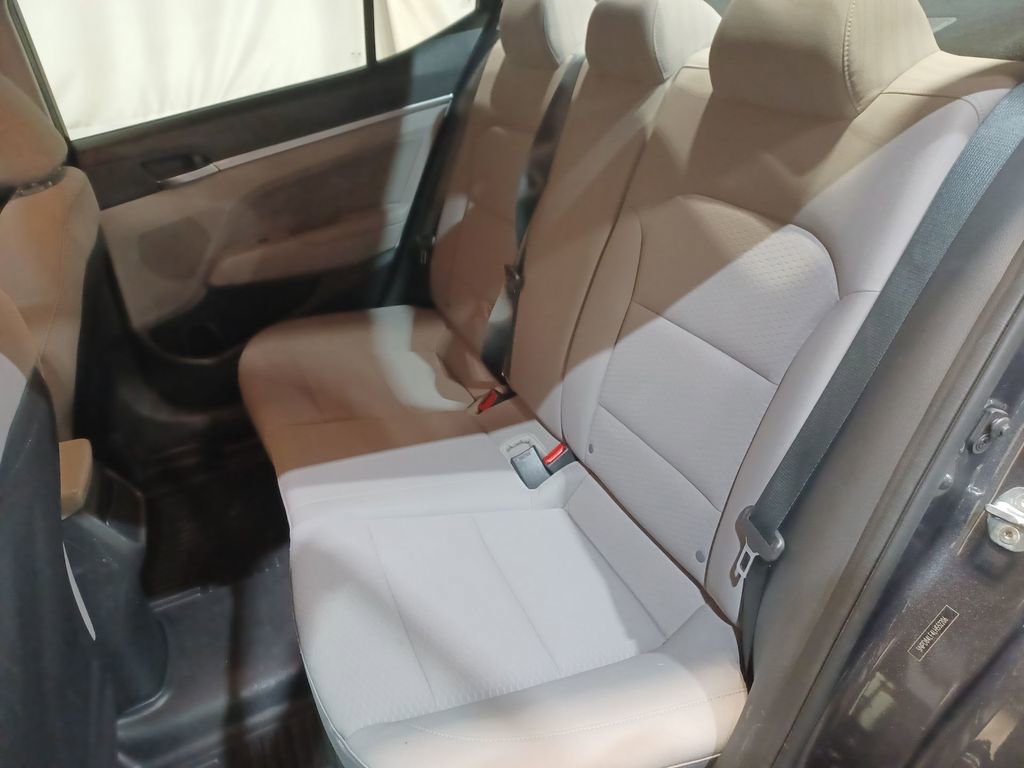Used 2020 Hyundai Elantra Value Edition image 24