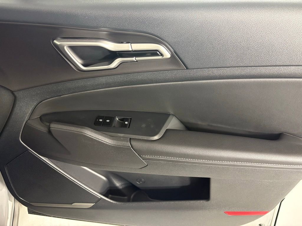 New 2026 Kia Sportage EX image 12