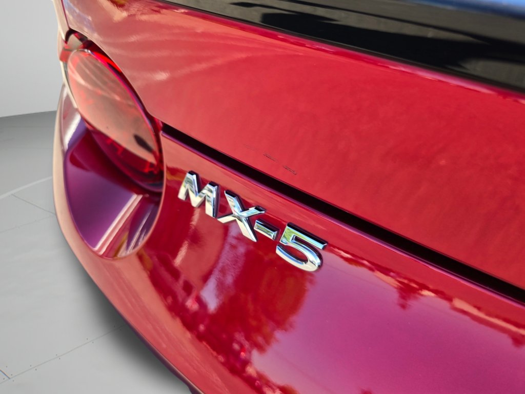 Used 2021 MAZDA MX-5 Miata Club RWD image 29