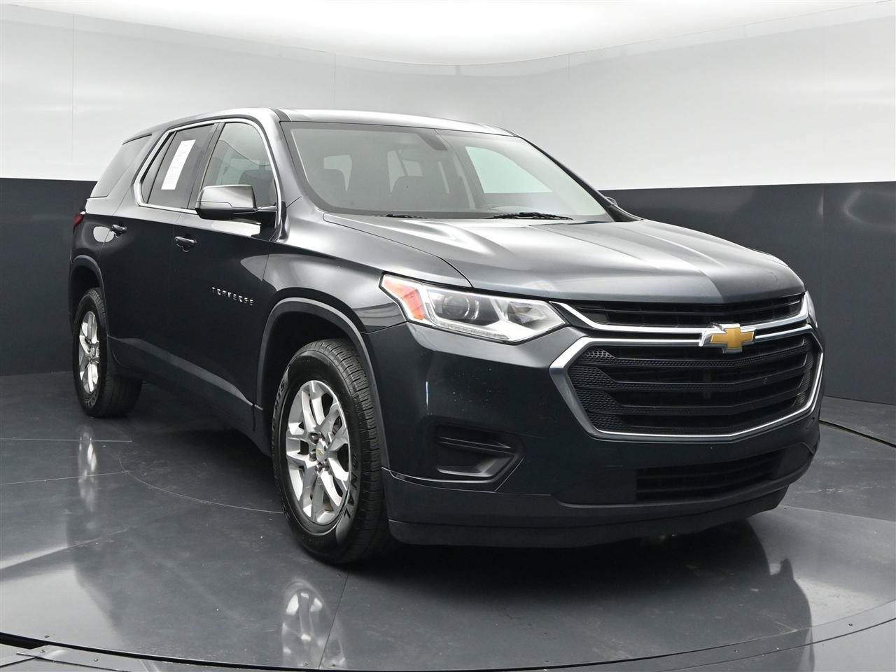 Used 2018 Chevrolet Traverse LS AWD/4WD image 3