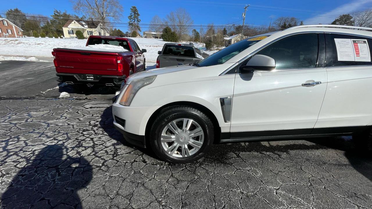 Used 2014 Cadillac SRX Luxury w/ Driver Awareness Package image 2
