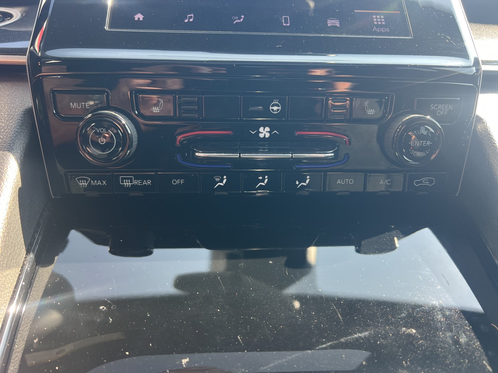 Used 2023 Jeep Grand Cherokee L Laredo AWD/4WD image 41