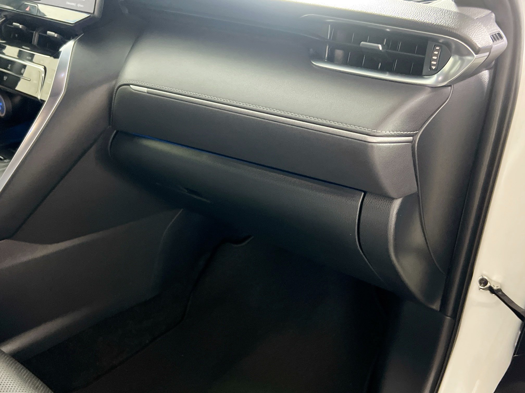 Used 2022 Toyota Venza Limited AWD/4WD image 34