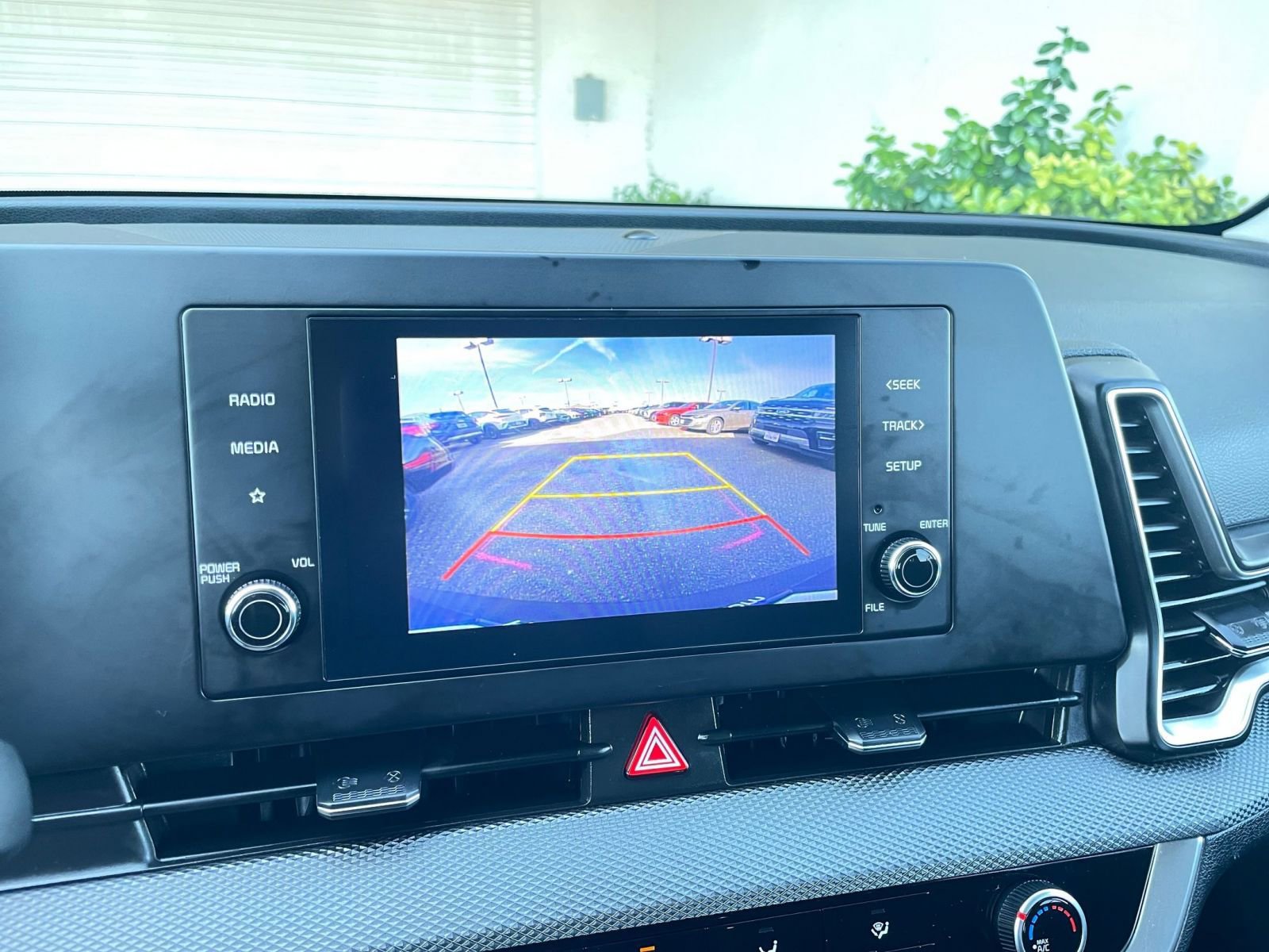 Used 2024 Kia Sportage LX image 23