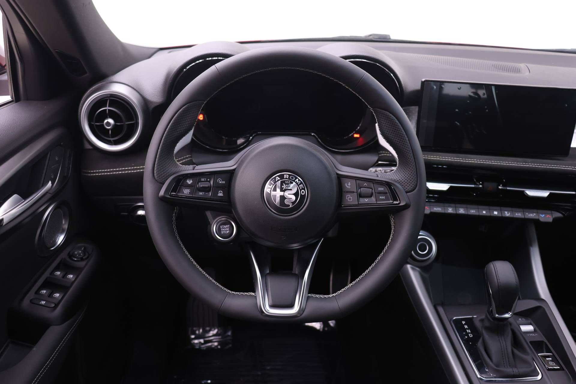 New 2026 Alfa Romeo Tonale AWD/4WD image 15