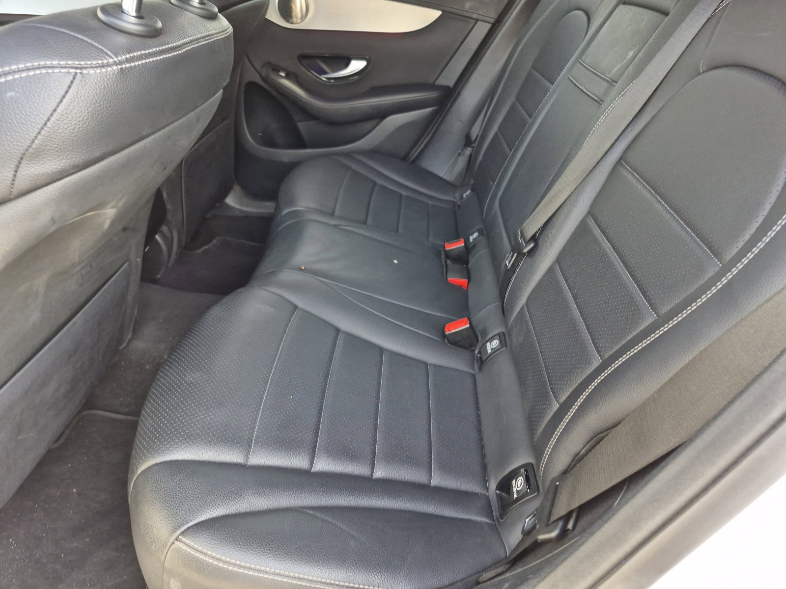 Used 2023 Mercedes-Benz GLC 300 4MATIC Coupe image 17