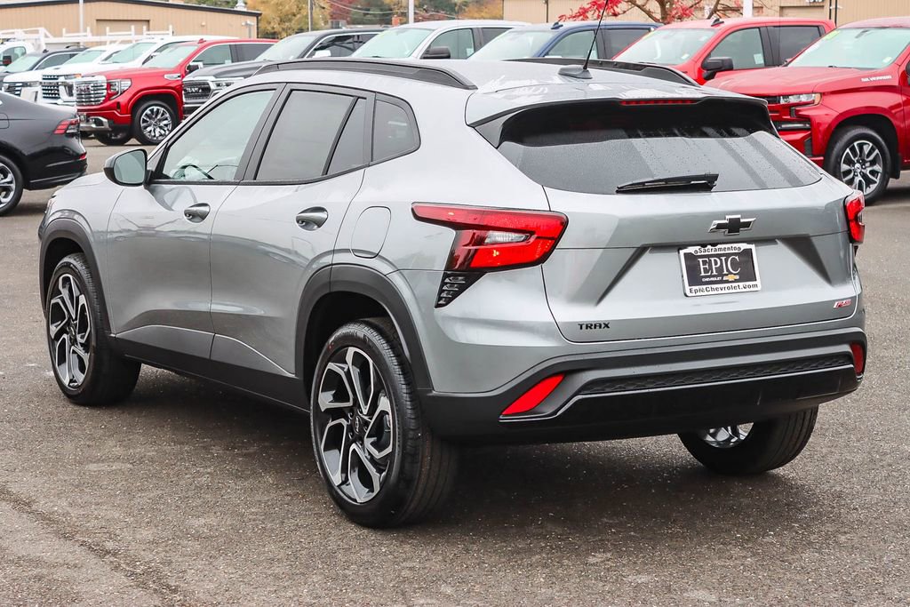 New 2026 Chevrolet Trax RS image 2