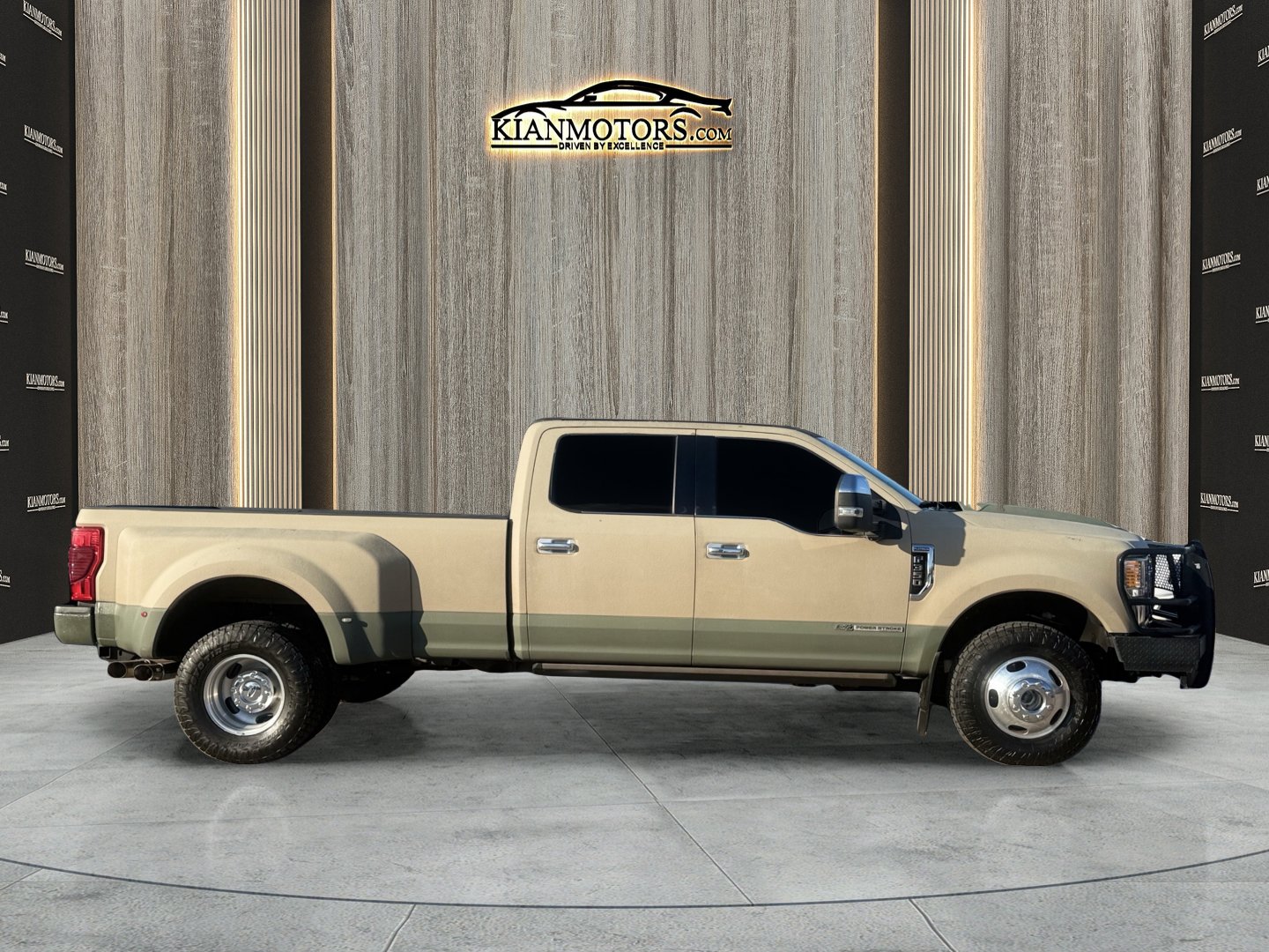 Used 2020 Ford F350 Platinum image 8
