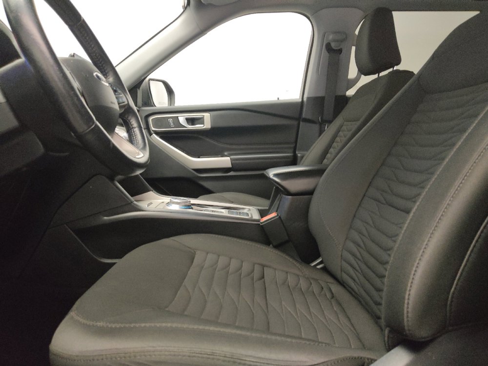 Used 2021 Ford Explorer XLT RWD image 17