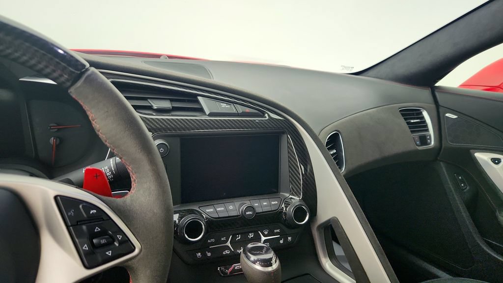 Used 2019 Chevrolet Corvette Stingray Convertible w/ 3LT Preferred Equipment Group RWD image 18