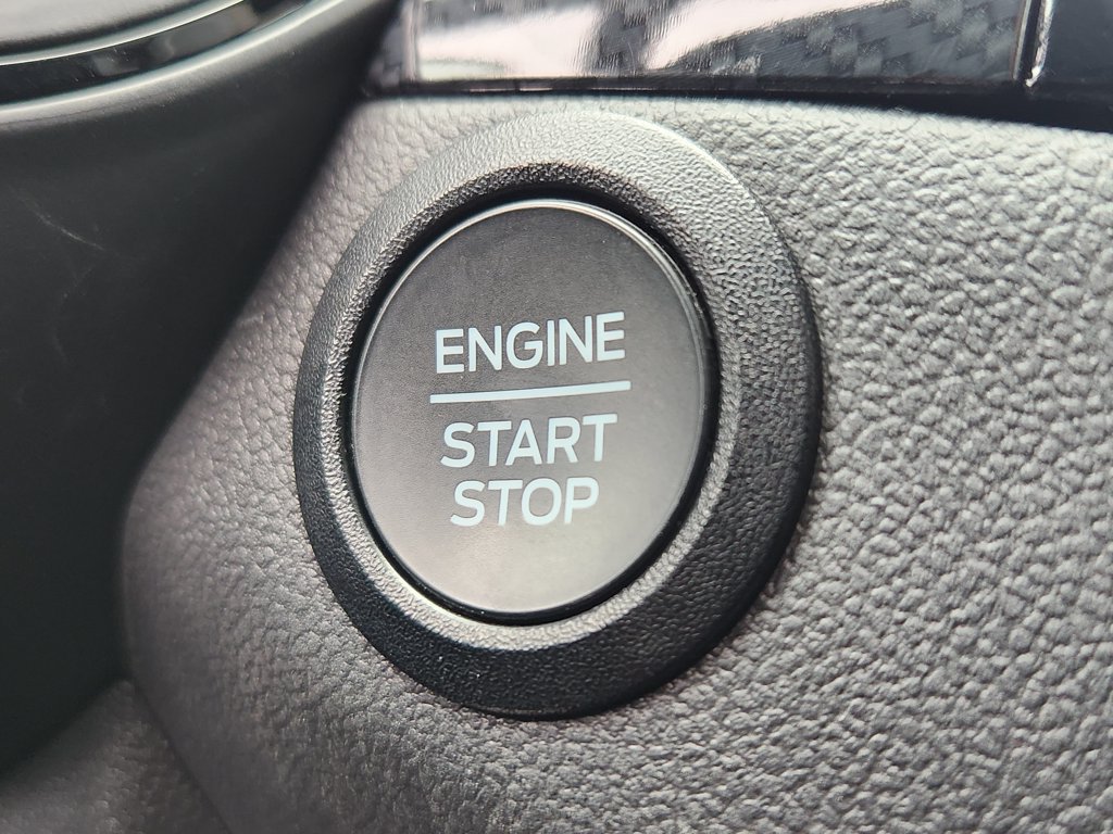 Used 2025 Ford Escape ST-Line Select AWD/4WD image 12