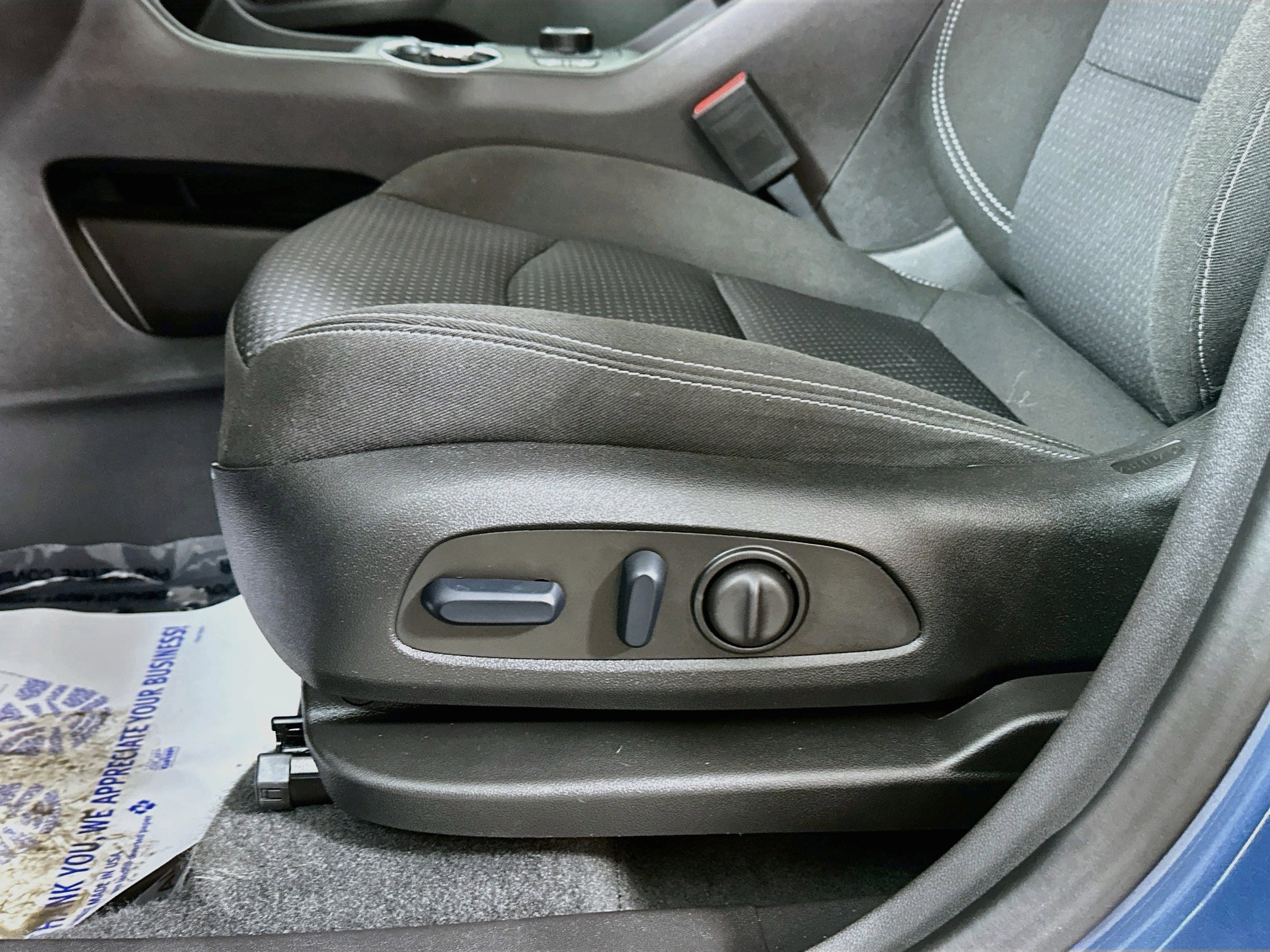 Used 2024 GMC Terrain SLE w/ Driver Convenience Package AWD/4WD image 18