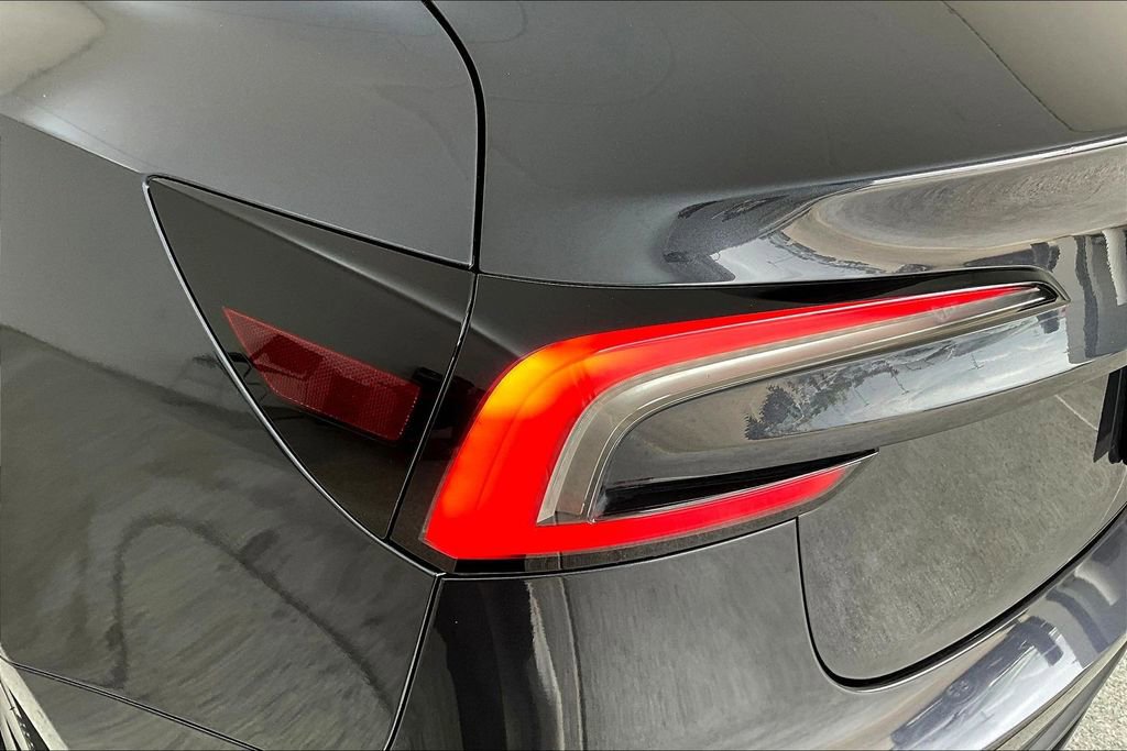 Used 2024 Tesla Model 3 Long Range image 41