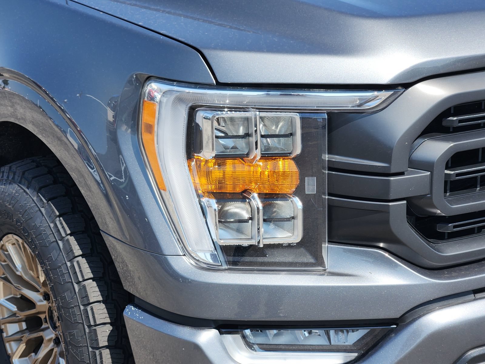 Used 2021 Ford F150 XLT w/ Equipment Group 302A High RWD image 10
