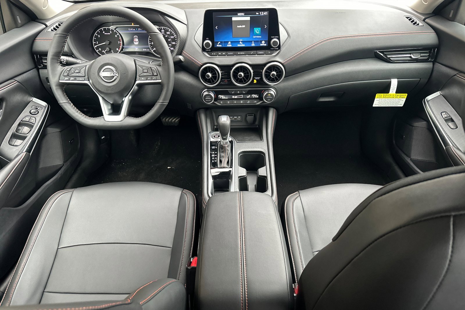 Used 2025 Nissan Sentra SR w/ SR Premium Package image 11