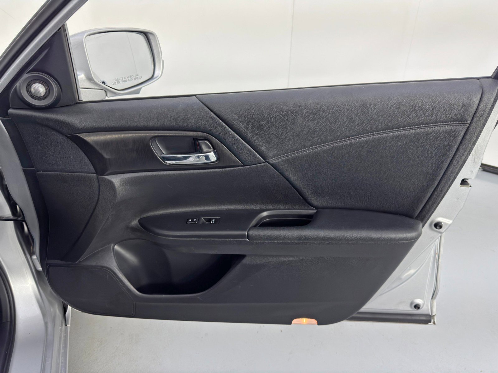 Used 2015 Honda Accord EX-L image 39