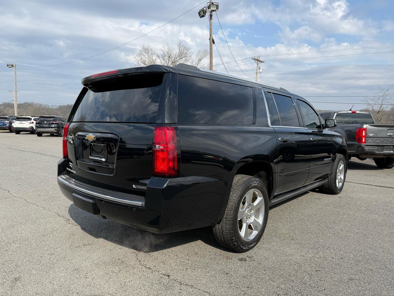 Used 2018 Chevrolet Suburban Premier image 6