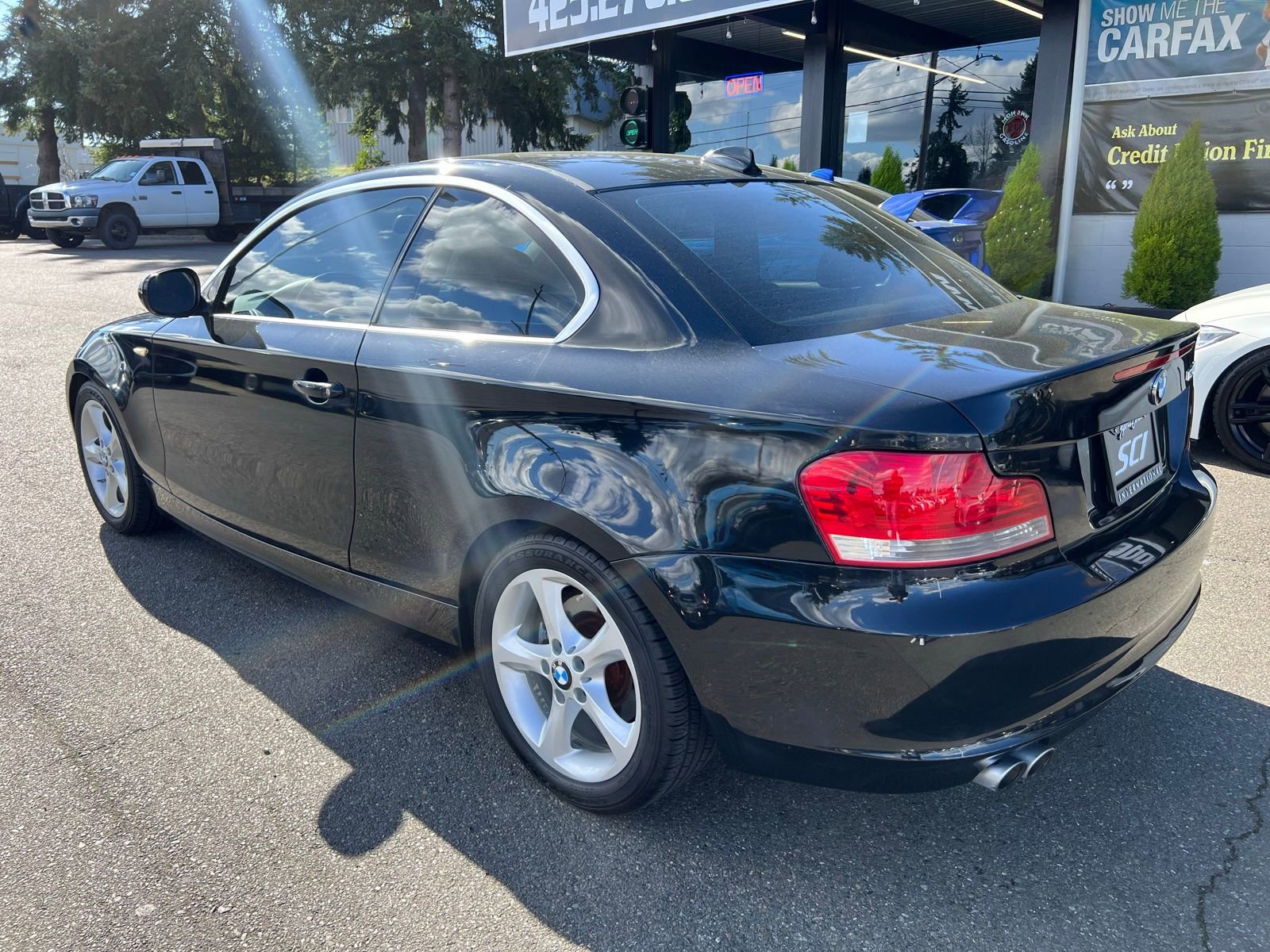 Used 2011 BMW 128i Coupe image 3