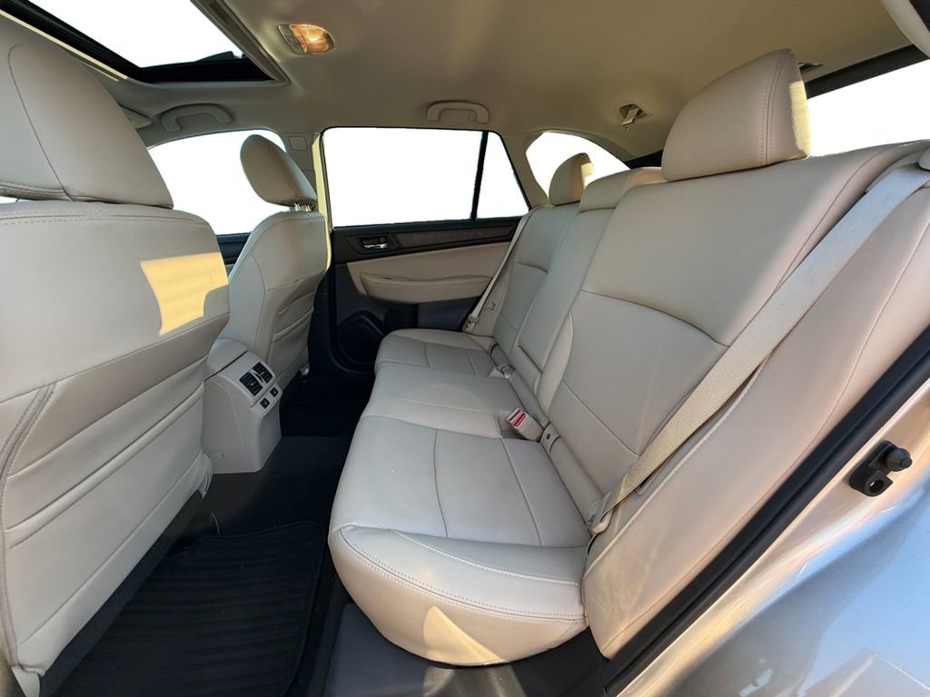Used 2017 Subaru Outback 2.5i Limited image 14