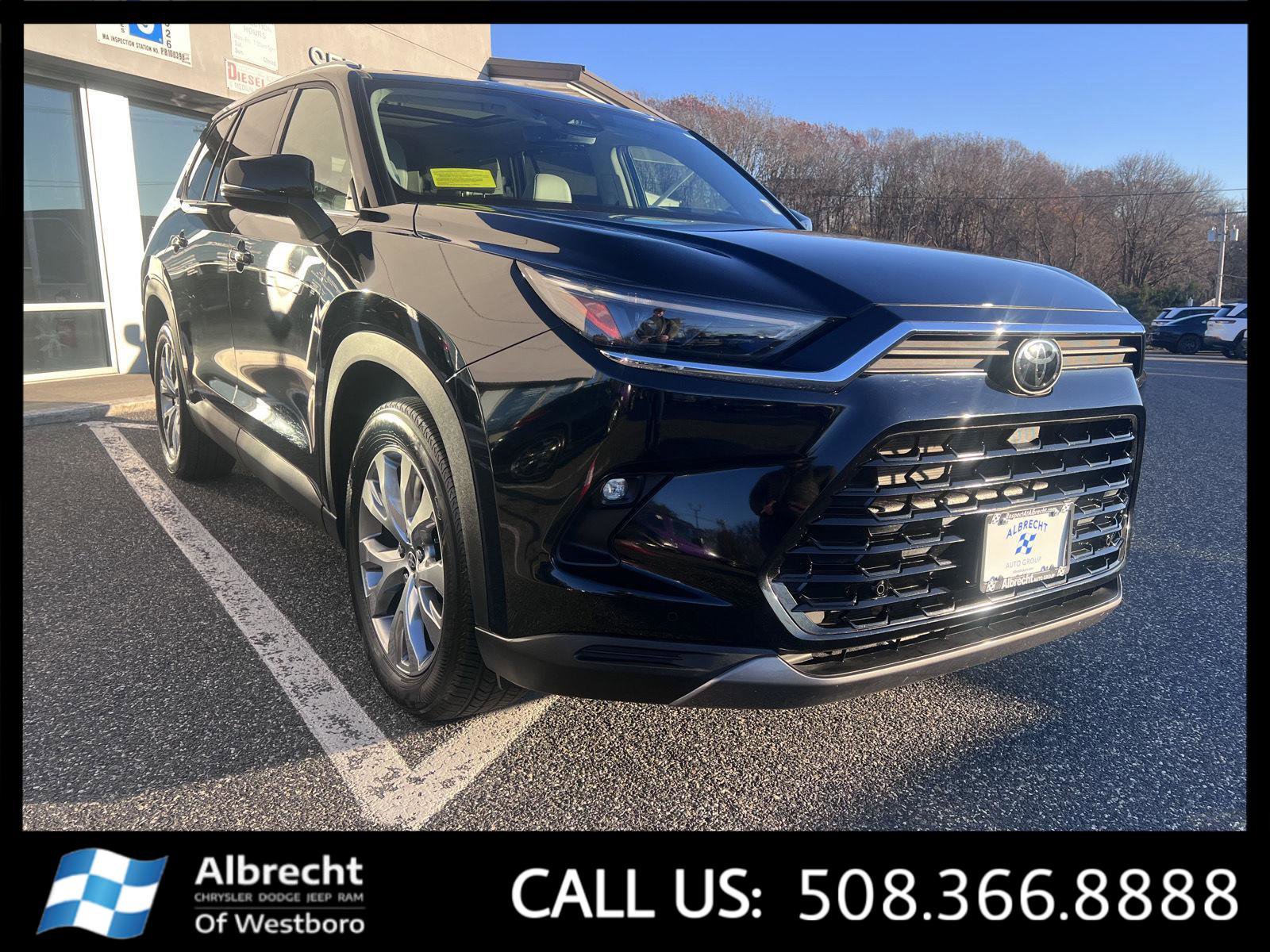 Used 2024 Toyota Grand Highlander Limited image 7