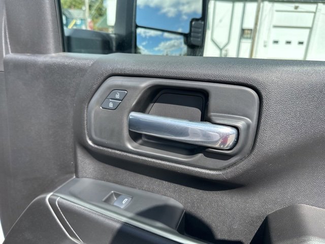 Used 2024 Chevrolet Silverado 2500 Custom w/ Z71 Off-Road Package image 22