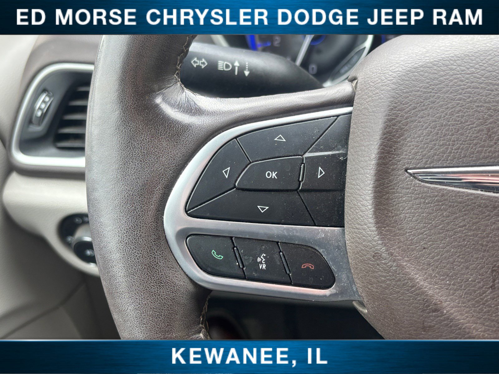 Used 2019 Chrysler Pacifica Touring-L FWD image 30