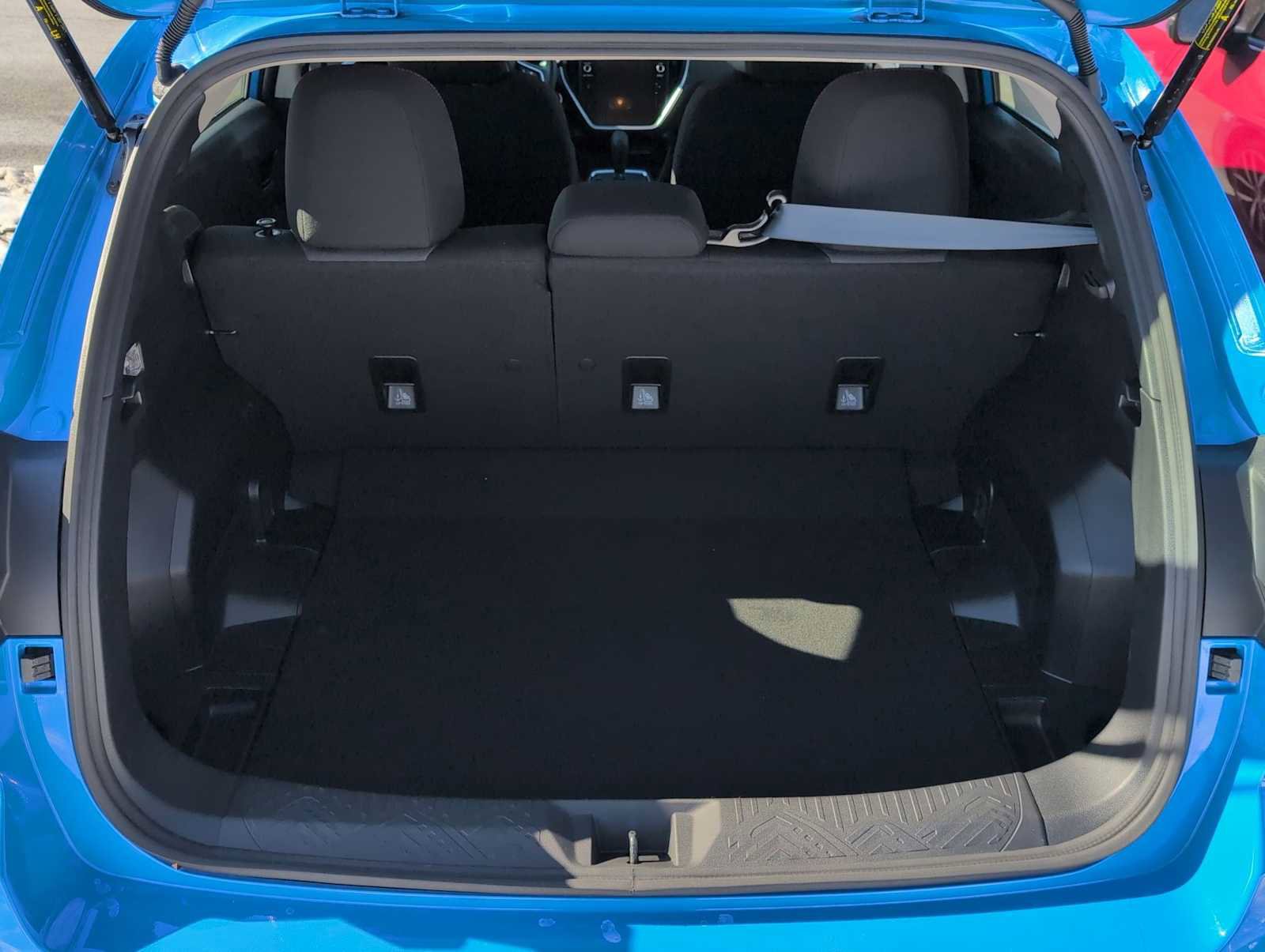 Used 2025 Subaru Impreza 2.0i Sport image 32