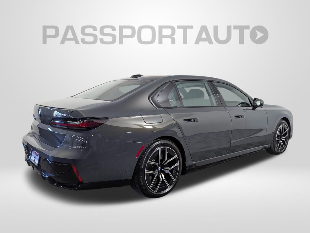 Used 2026 BMW i7 eDrive50 w/ Executive Package RWD image 8