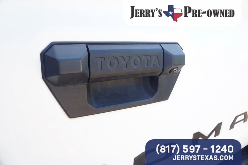 Used 2024 Toyota Tacoma TRD Off-Road image 23