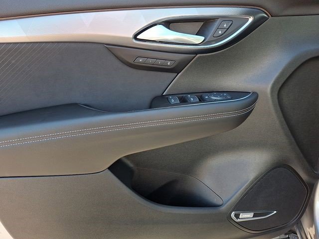 Certified 2025 Buick Envision Sport Touring image 12