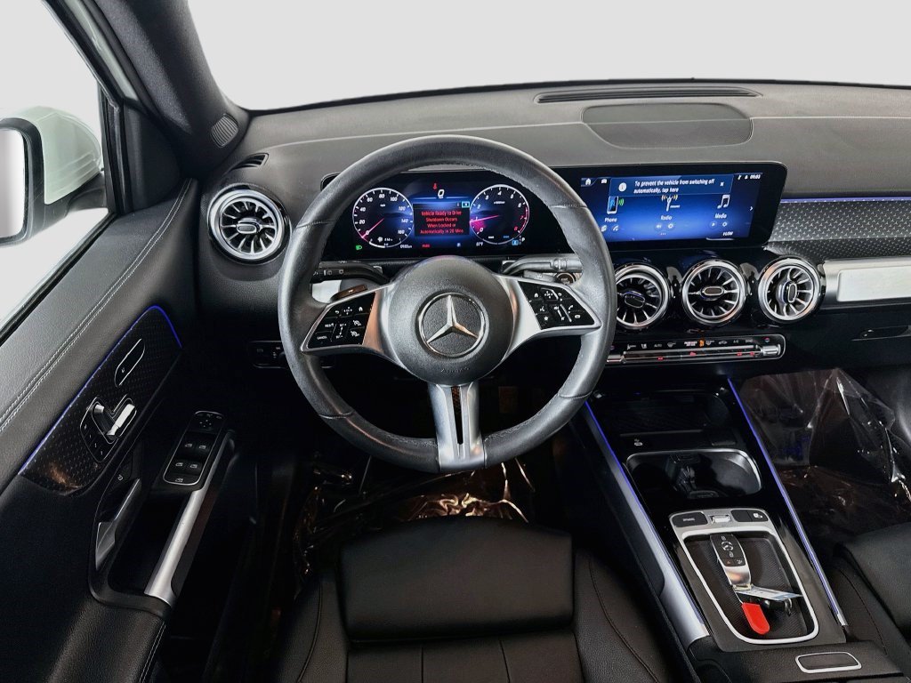 Used 2024 Mercedes-Benz GLB 250 image 16