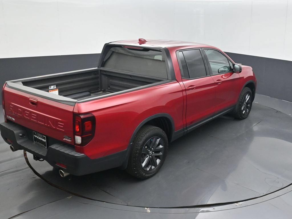 Used 2025 Honda Ridgeline Sport image 12