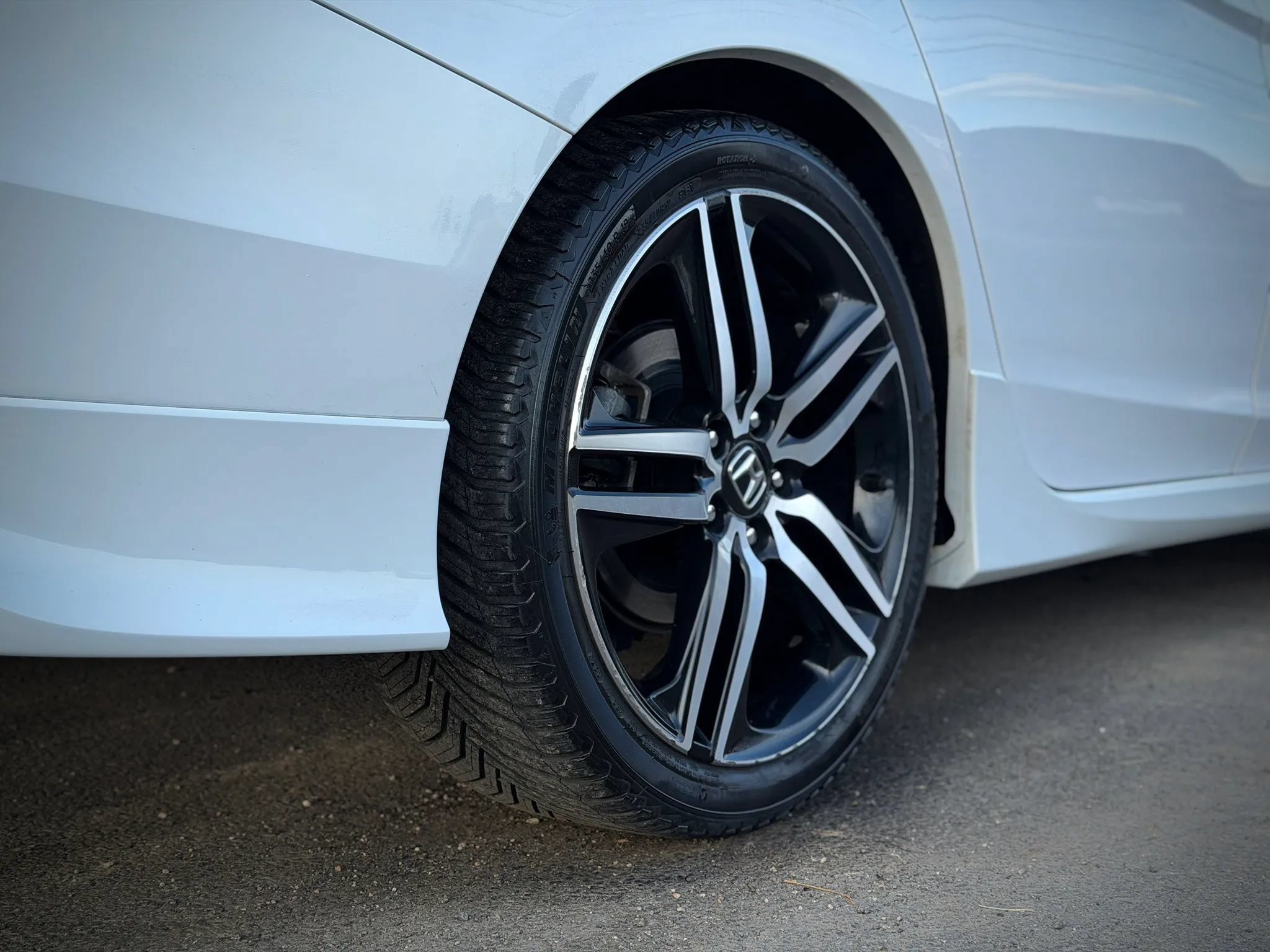 Used 2016 Honda Accord Touring image 27