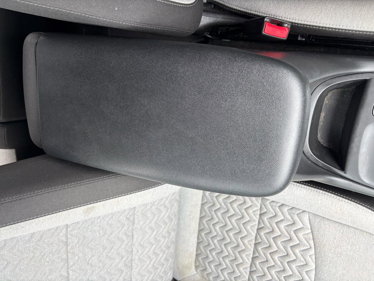 Used 2024 Chevrolet Equinox LS w/ LS Convenience Package image 26