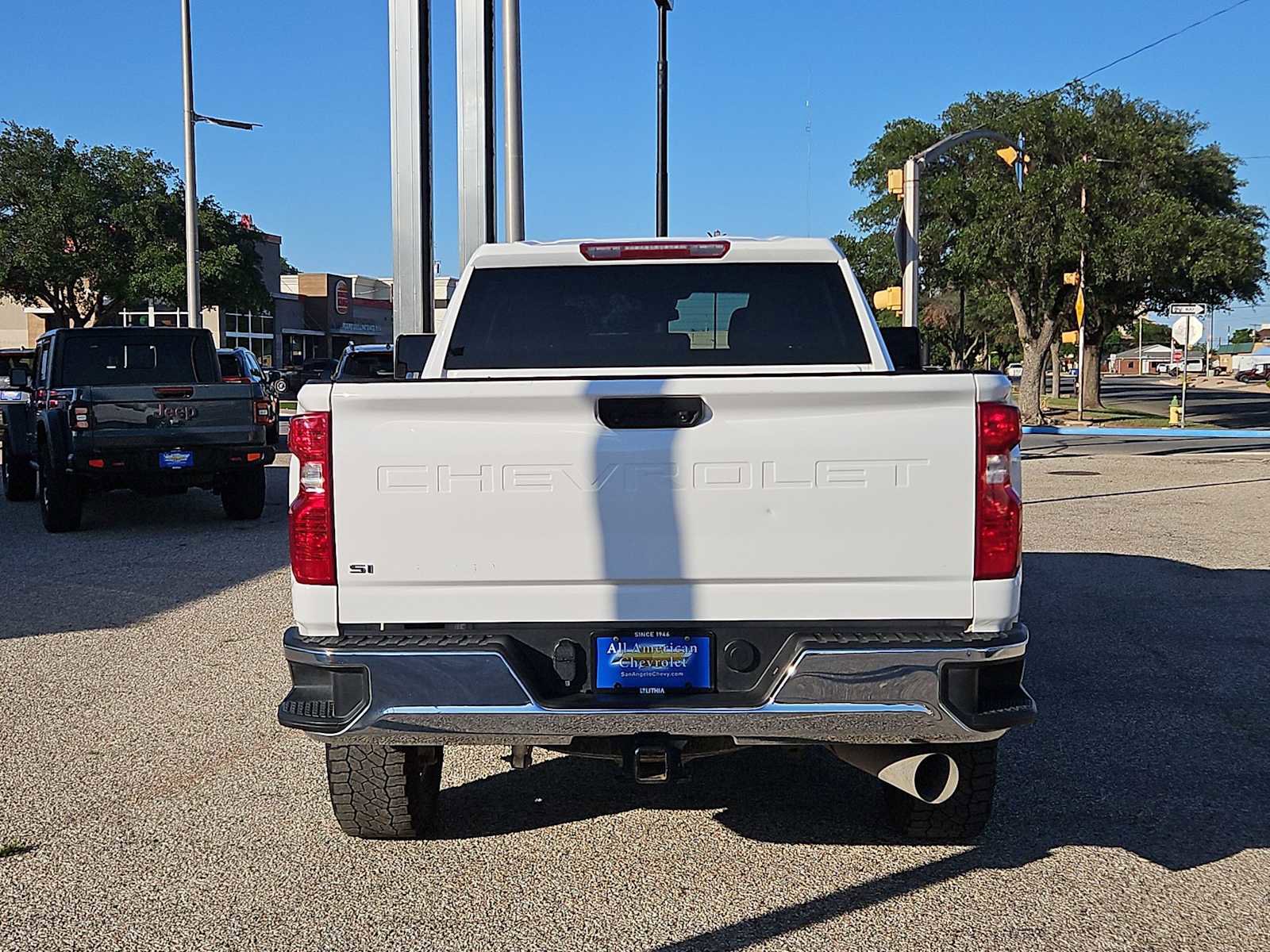 Used 2024 Chevrolet Silverado 2500 LT w/ Convenience Package AWD/4WD image 7