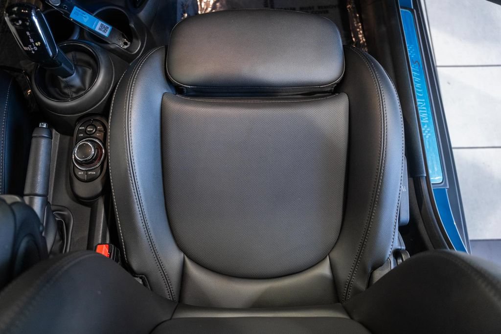 Used 2022 MINI Cooper S w/ Premium Package FWD image 28