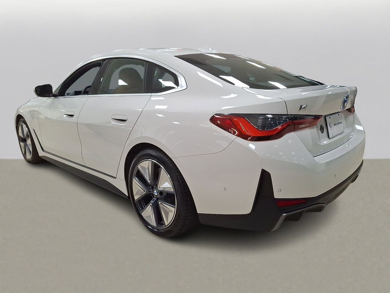 Used 2025 BMW i4 xDrive40i w/ Premium Package image 5