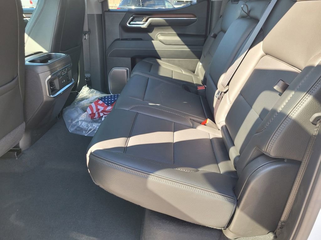 New 2026 GMC Sierra 1500 Denali w/ Denali Reserve Package AWD/4WD image 8