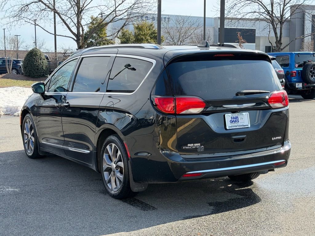 Used 2020 Chrysler Pacifica Limited image 9