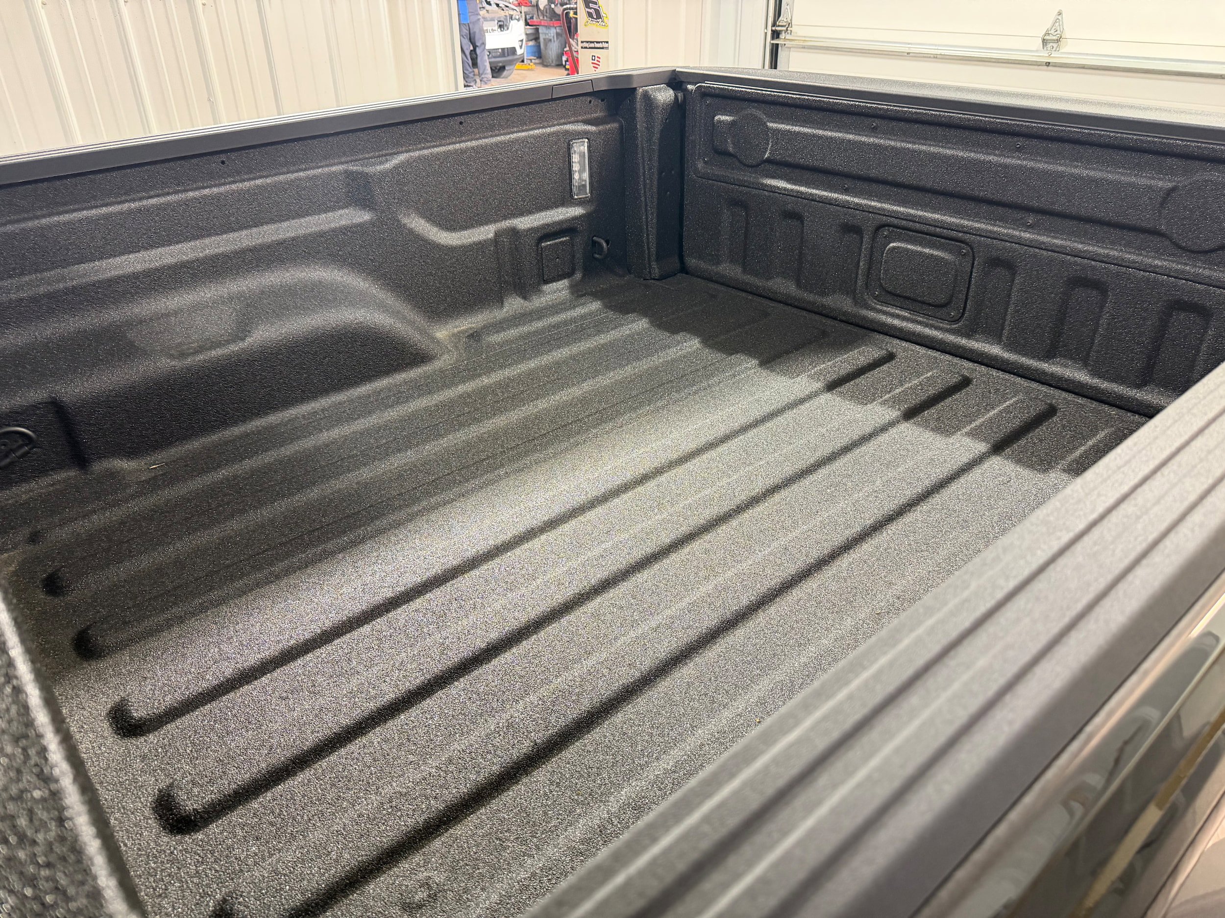 New 2026 Jeep Gladiator Sport AWD/4WD image 7