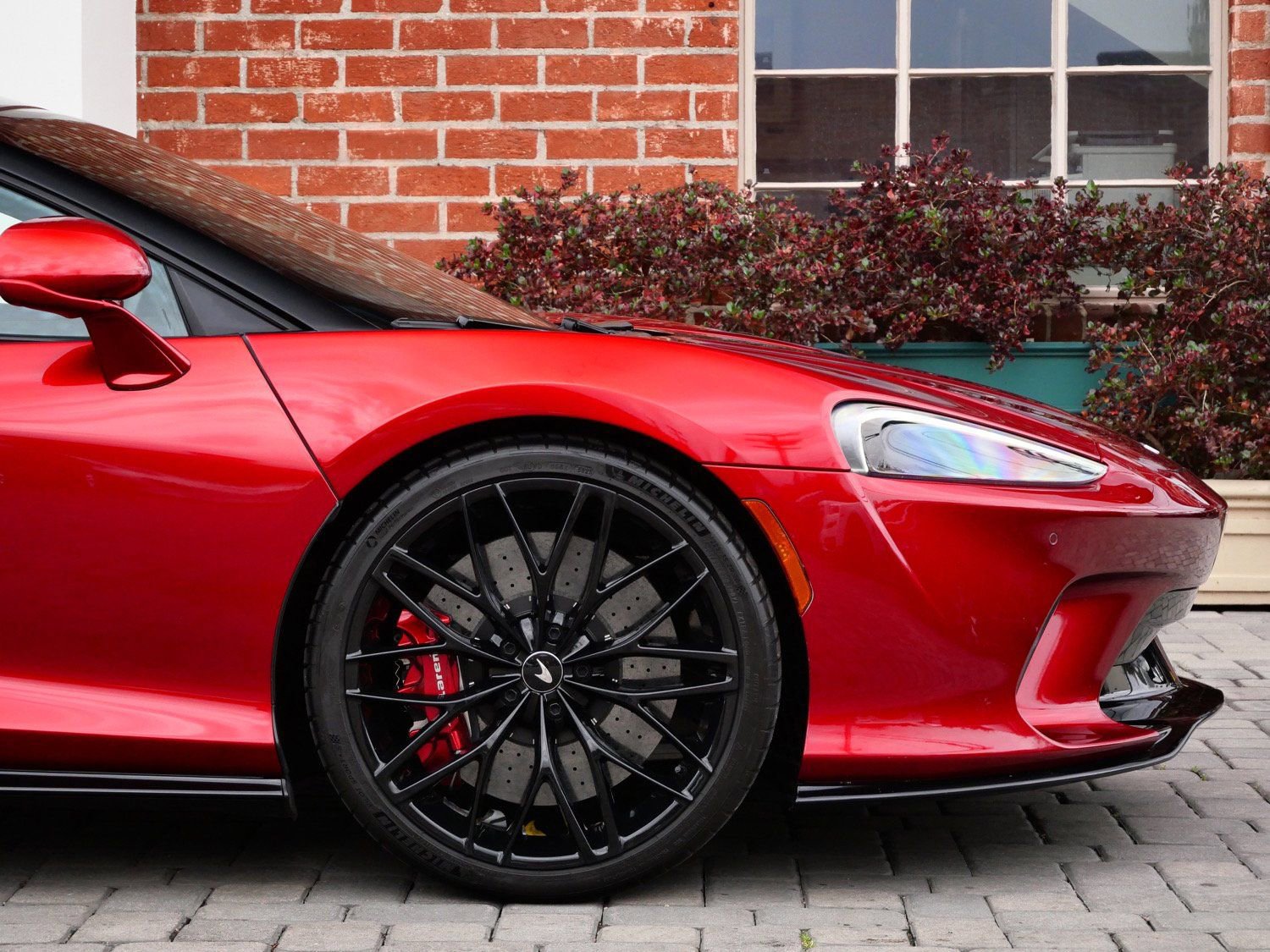 Used 2022 McLaren GT image 7