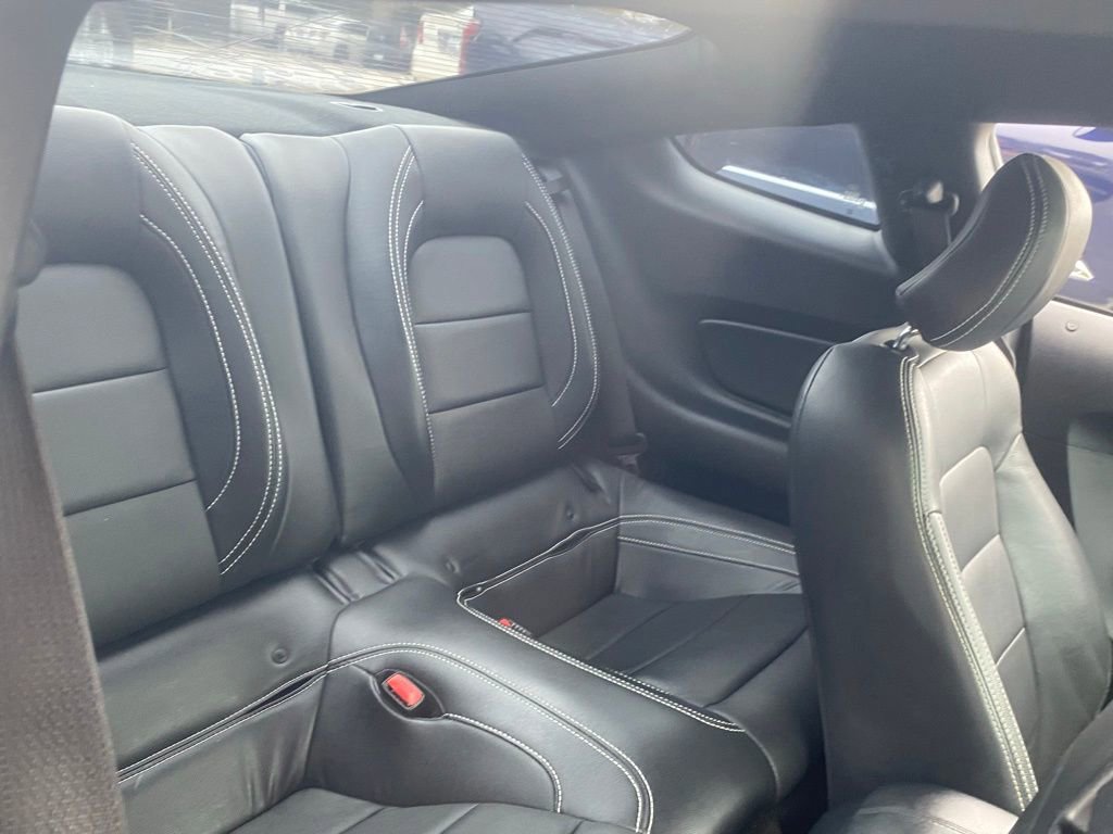 Used 2017 Ford Mustang EcoBoost image 12