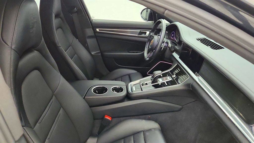 Used 2023 Porsche Panamera 4 Platinum Edition AWD/4WD image 25