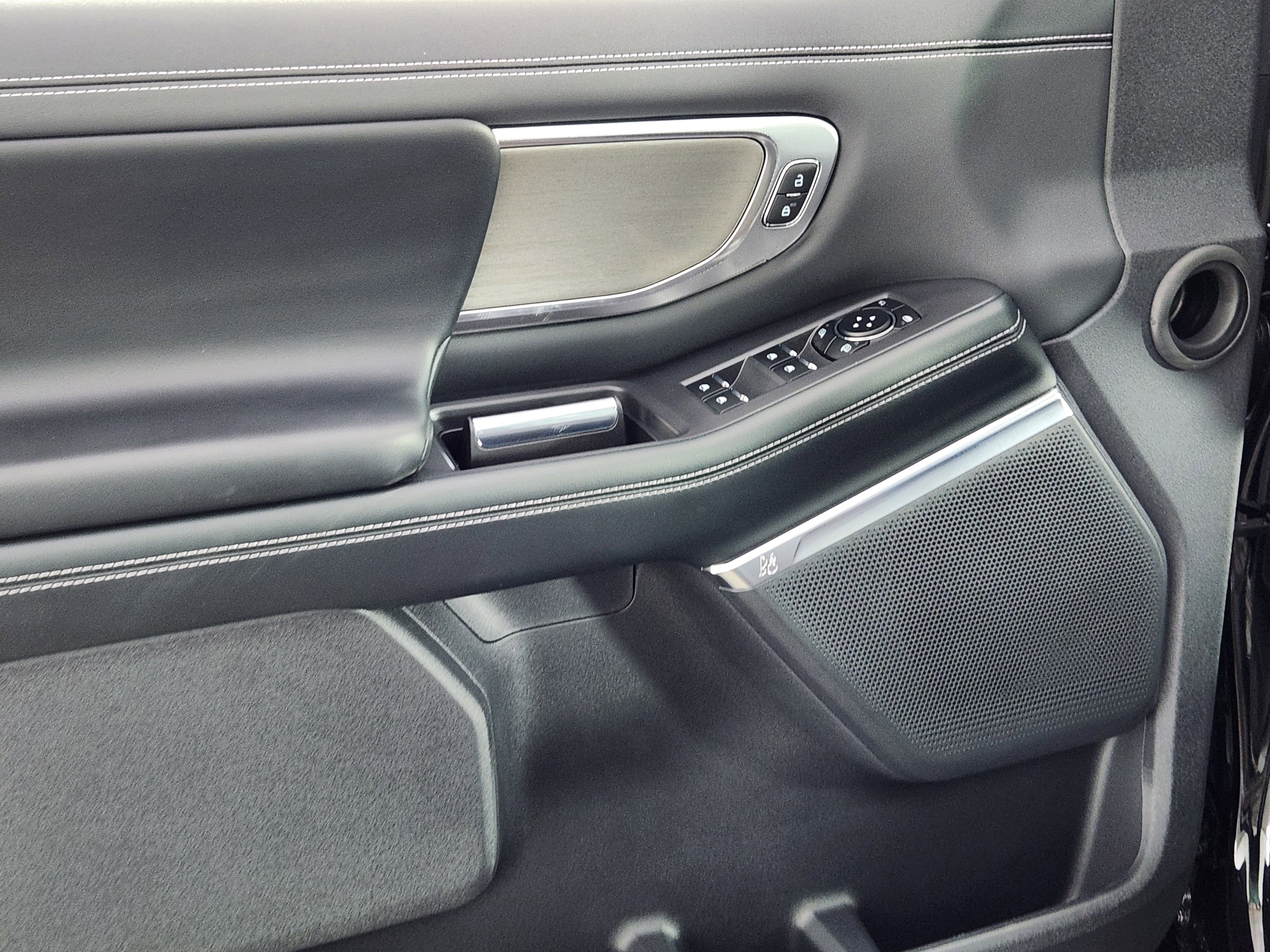 New 2026 Ford Expedition Max Platinum w/ Driver's Package image 17