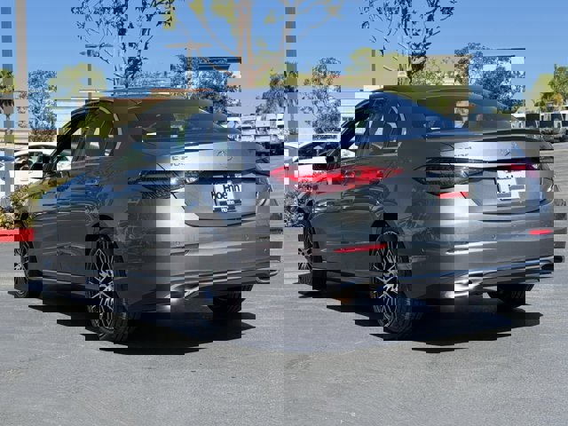 New 2025 Mercedes-Benz C 300 Sedan image 7