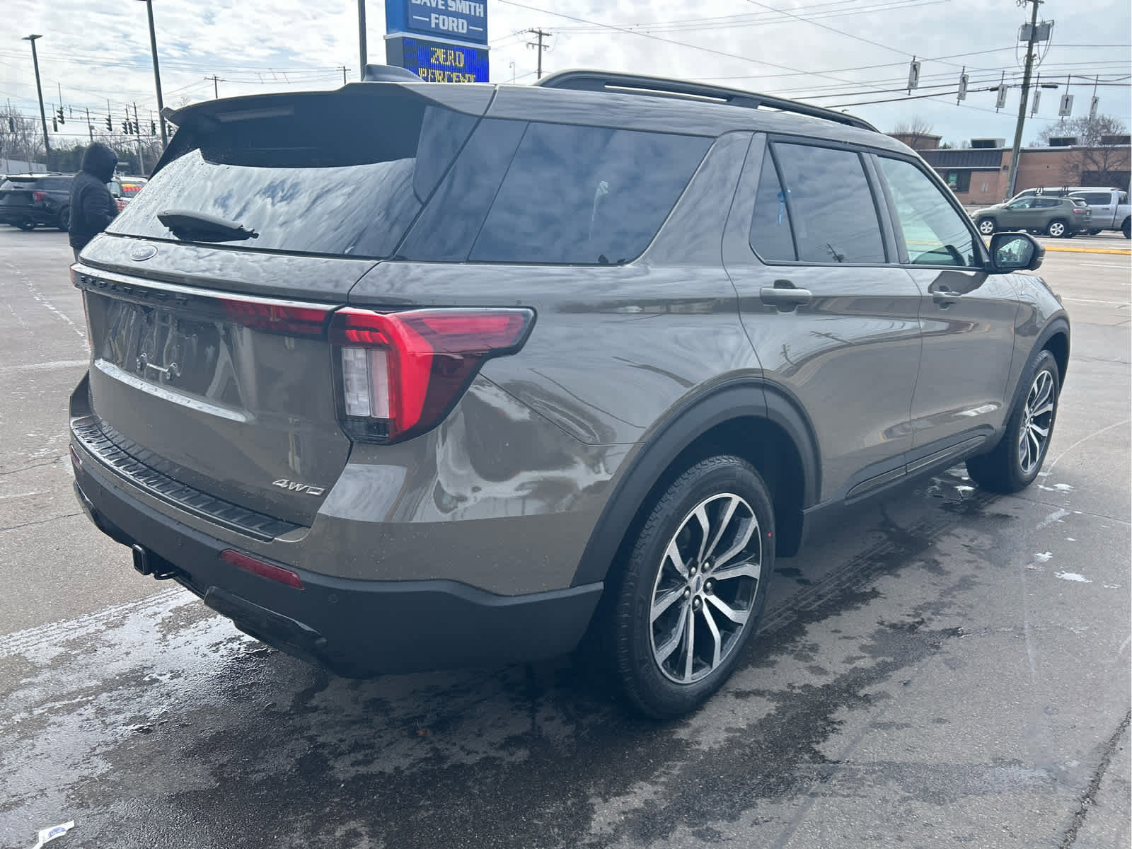 New 2026 Ford Explorer ST-Line image 11