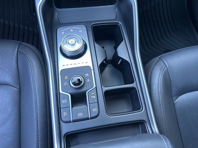 Used 2025 Kia Sorento EX w/ EX Panoramic Sunroof Package image 21