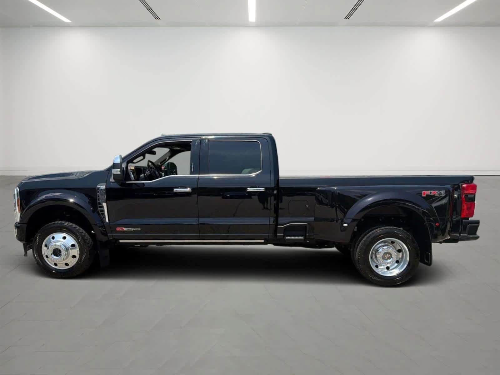 Used 2024 Ford F450 King Ranch w/ Chrome Package AWD/4WD image 2