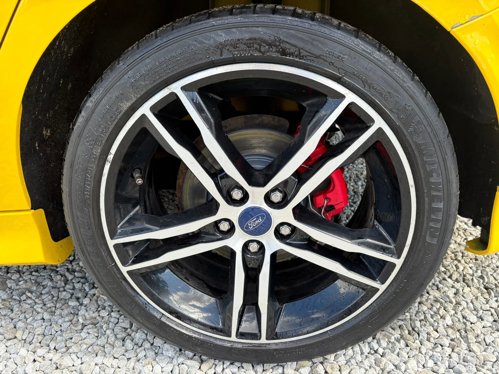 Used 2017 Ford Focus ST FWD image 9