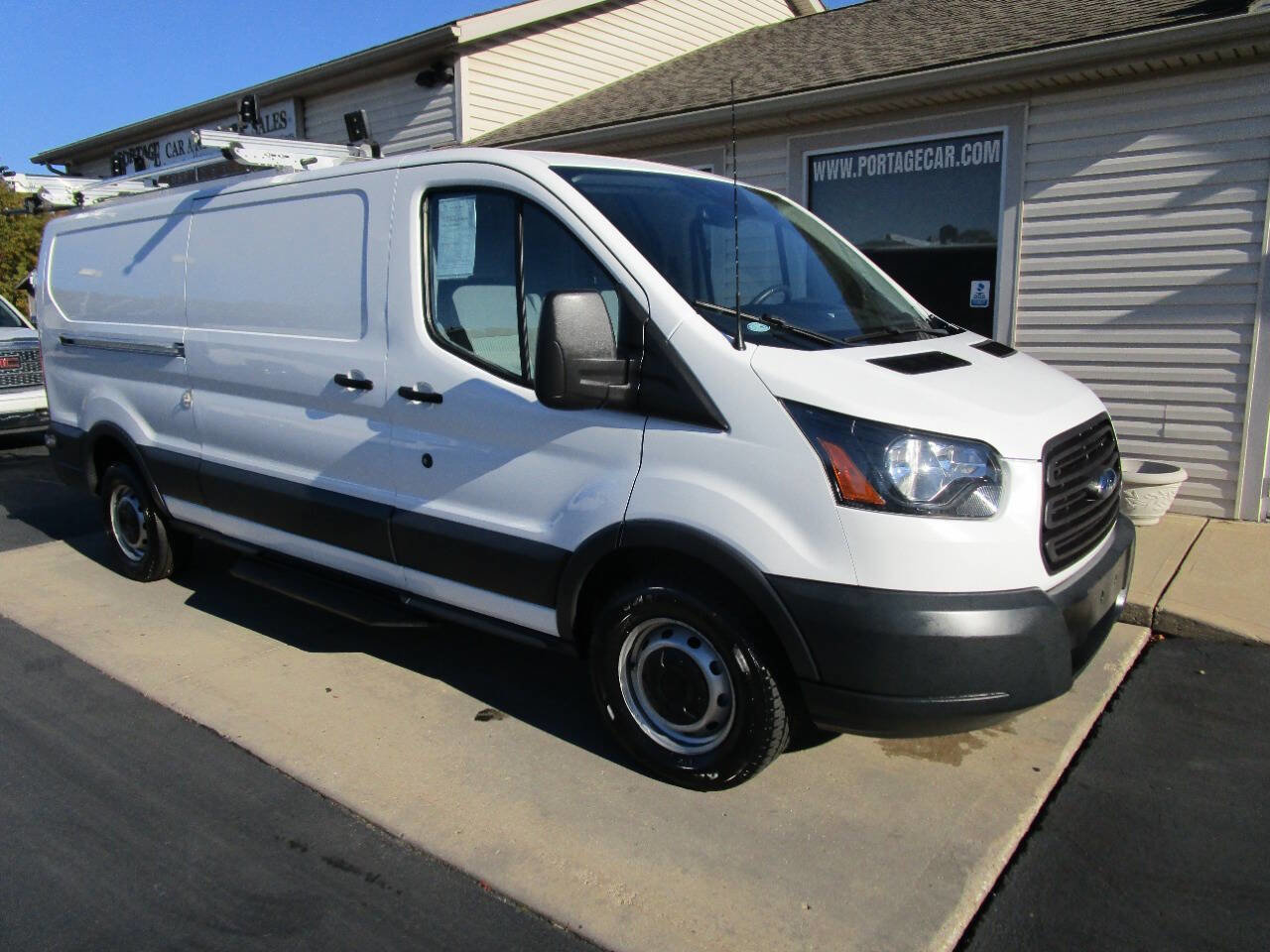 Used 2018 Ford Transit 350 148 Low Roof image 3
